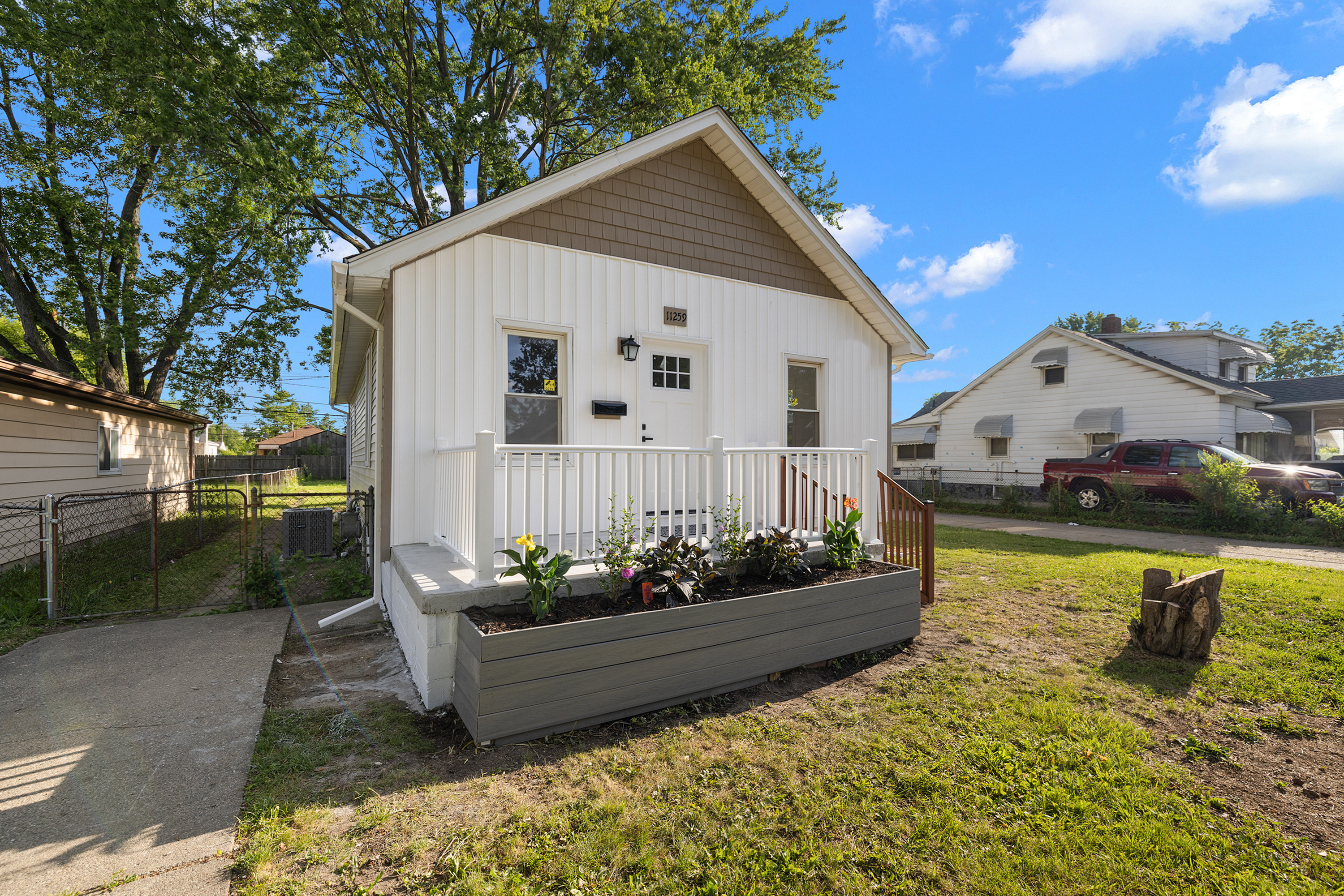 Property thumbnail image
